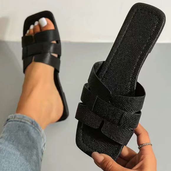 Black Grained Flat Sandals - Picture 2 of 2